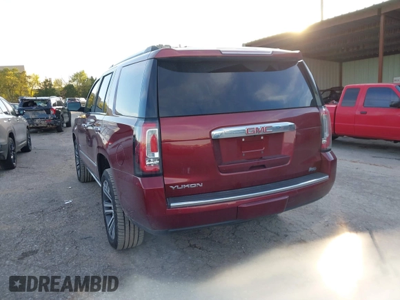 2020 GMC Yukon Denali with VIN 1GKS2CKJ8LR170394, listed as a IAAI auction lot 40798809 with 81,611 mi miles. Bid and sale history available at carsss.com. Image 3.