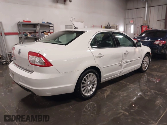 2008 Mercury Milan Premier with VIN 3MEHM08Z38R604372, listed as a IAAI auction lot 41131598 with 104,302 mi miles and . Bid and sale history available at DreamBid. Image 4.