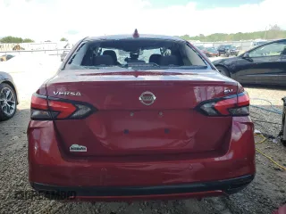 2022 Nissan Versa SV z VIN 3N1CN8EV1NL840111, wystawiony jako Copart lot #55057715 z przebiegiem 65 787 mil mil oraz Czysty tytuł • Clean title. Historia ofert i sprzedaży dostępna na DreamBid. Obrazek 6.