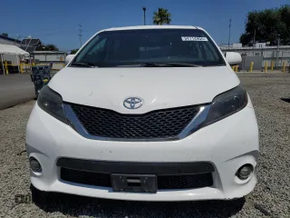 2015 Toyota Sienna SE with VIN 5TDXK3DC6FS656949, listed as a Copart auction lot 54114955 with 112,642 mi miles and Salvage Title. Bid and sale history available at DreamBid. Image 5.