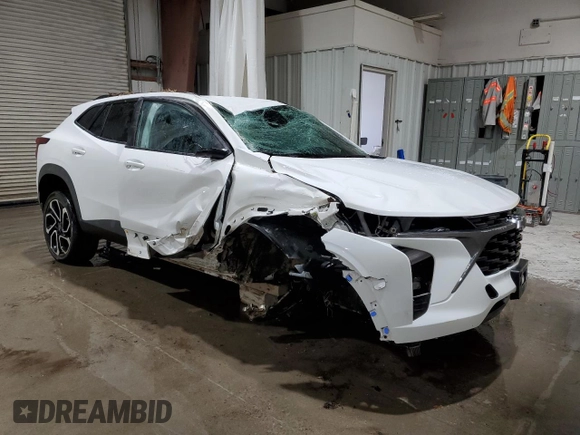 2024 Chevrolet Trax 2RS with VIN KL77LJE21RC101546, listed as a Copart auction lot 51974855 with 28,540 mi miles and Salvage Title. Bid and sale history available at DreamBid. Image 4.