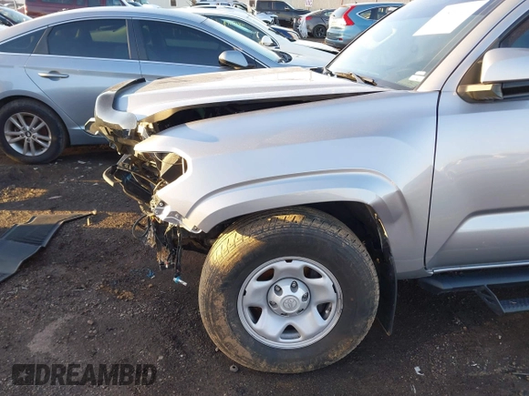 2021 Toyota Tacoma SR z VIN 3TMCZ5AN5MM386394, wystawiony jako IAAI lot #41821364 z przebiegiem 54 070 mil mil oraz . Historia ofert i sprzedaży dostępna na DreamBid. Obrazek 6.