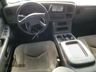 2006 Chevrolet Silverado 1500HD LT2 z VIN 1GCGK13U16F169687, wystawiony jako Copart lot #67961624 z przebiegiem Nie podano mil oraz Szkoda całkowita • Salvage title. Historia ofert i sprzedaży dostępna na DreamBid. Obrazek 8.