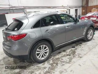 2017 Infiniti QX70 z VIN JN8CS1MU3HM143799, wystawiony jako IAAI lot #41554527 z przebiegiem 70 453 mil mil oraz . Historia ofert i sprzedaży dostępna na DreamBid. Obrazek 4.