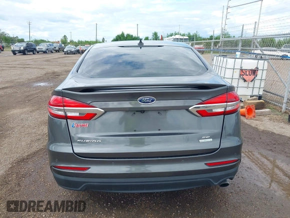 2019 Ford Fusion SE with VIN 3FA6P0HD3KR171749, listed as a IAAI auction lot 40298552 with 70,784 mi miles. Bid and sale history available at carsss.com. Image 16.