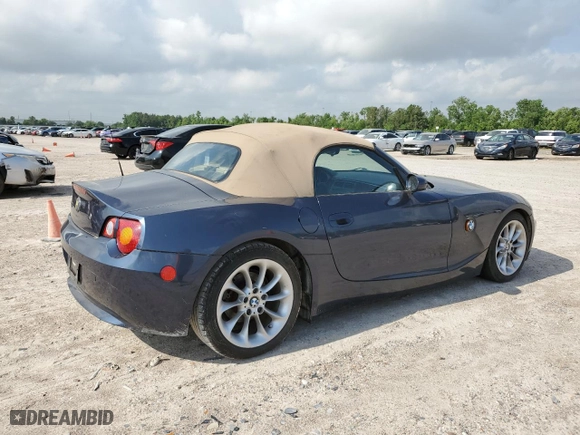 2003 BMW Z4 2.5i with VIN 4USBT334X3LR66028, listed as a Copart auction lot 54133415 with 58,811 mi miles and Clean Title. Bid and sale history available at carsss.com. Image 3.