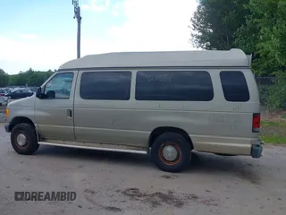 2006 Ford Econoline Passenger XL с VIN 1FBSS31L86HA07841, выставлен на аукционе IAAI как лот 42398151 с пробегом Не указан миль и . История ставок и продаж доступна на DreamBid. Изображение 12.