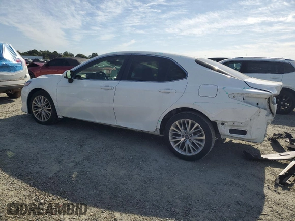 2018 Toyota Camry LE z VIN JTNB11HK2J3001972, wystawiony jako Copart lot #58079565 z przebiegiem 90 841 mil mil oraz Szkoda całkowita • Salvage title. Historia ofert i sprzedaży dostępna na DreamBid. Obrazek 2.