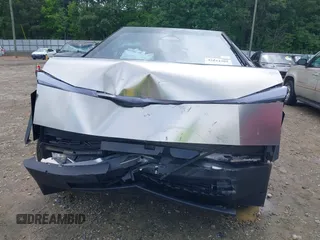 2024 Tesla Cybertruck z VIN 7G2CEHED5RA039734, wystawiony jako IAAI lot #42244205 z przebiegiem 8 443 mil mil oraz . Historia ofert i sprzedaży dostępna na DreamBid. Obrazek 6.