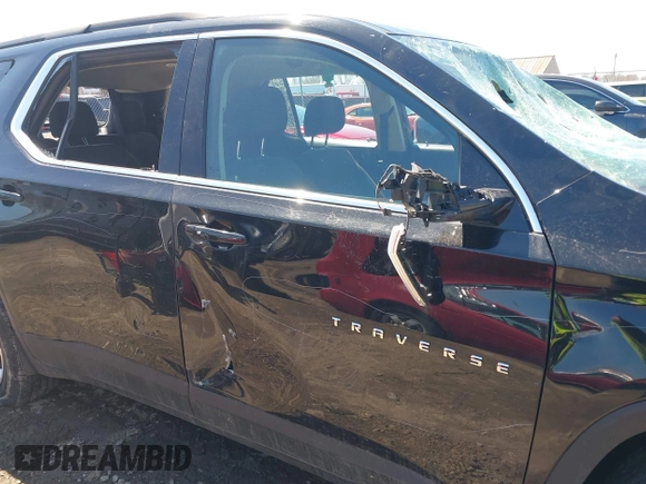 2019 Chevrolet Traverse LT Cloth with VIN 1GNEVGKW1KJ193586, listed as a IAAI auction lot 42044908 with 137,823 mi miles. Bid and sale history available at carsss.com. Image 20.
