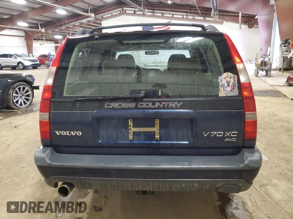 1998 Volvo V70 XC with VIN YV1LZ5643W2526768, listed as a Copart auction lot 51146585 with 150,121 mi miles and Salvage Title. Bid and sale history available at carsss.com. Image 6.