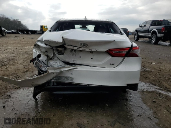 2020 Toyota Camry LE with VIN 4T1C11AK0LU889763, listed as a Copart auction lot 43475175 with 59,186 mi miles and Salvage Title. Bid and sale history available at carsss.com. Image 6.