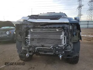 2021 GMC Sierra 3500HD Denali z VIN 1GT49WEY1MF262069, wystawiony jako Copart lot #86357684 z przebiegiem 52 632 mil mil oraz Szkoda całkowita • Salvage title. Historia ofert i sprzedaży dostępna na DreamBid. Obrazek 5.