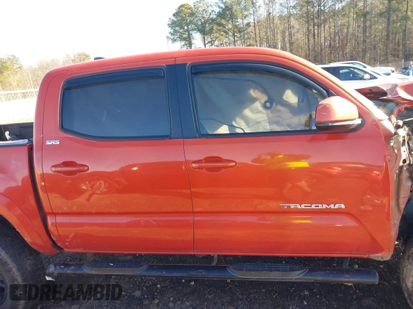 2017 Toyota Tacoma SR5 with VIN 3TMCZ5AN4HM084813, listed as a IAAI auction lot 41248285 with 118,797 mi miles. Bid and sale history available at carsss.com. Image 13.