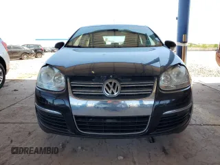 2010 Volkswagen Jetta SE with VIN 3VWRX7AJ8AM135483, listed as a Copart auction lot 57055325 with 133,896 mi miles and Salvage title. Bid and sale history available at DreamBid. Image 5.