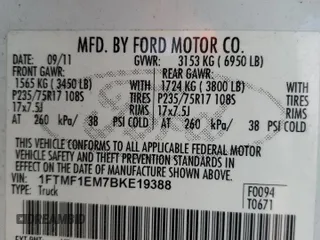 2011 Ford F-150 XL z VIN 1FTMF1EM7BKE19388, wystawiony jako Copart lot #53901755 z przebiegiem 225 208 mil mil oraz Czysty tytuł • Clean title. Historia ofert i sprzedaży dostępna na DreamBid. Obrazek 13.