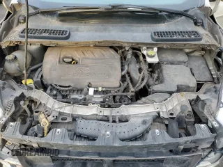 2018 Ford Escape SE z VIN 1FMCU9GD7JUA34635, wystawiony jako Copart lot #48379395 z przebiegiem 123 832 mil mil oraz Szkoda całkowita • Salvage title. Historia ofert i sprzedaży dostępna na DreamBid. Obrazek 12.