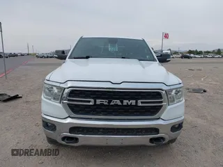 2022 Ram 1500 Big Horn z VIN 1C6SRFMT8NN313403, wystawiony jako IAAI lot #42334732 z przebiegiem 96 588 mil mil oraz . Historia ofert i sprzedaży dostępna na DreamBid. Obrazek 12.