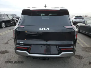 2024 Kia EV9 Land with VIN KNDADFS51R6028274, listed as a Copart auction lot 81749824 with 5,066 mi miles and Salvage Title. Bid and sale history available at carsss.com. Image 6.