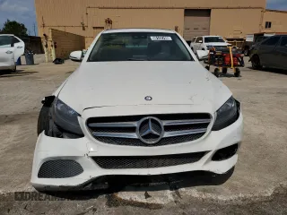 2017 Mercedes-Benz C 300 with VIN WDDWF4JB7HR247545, listed as a Copart auction lot 58122795 with 86,905 mi miles and Clean title. Bid and sale history available at DreamBid. Image 5.