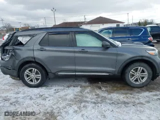 2022 Ford Explorer XLT with VIN 1FMSK8DH6NGB67409, listed as a IAAI auction lot 41455633 with 50,639 mi miles. Bid and sale history available at carsss.com. Image 13.