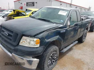 2005 Ford F-150 XL with VIN 1FTRF14555KB88186, listed as a IAAI auction lot 41815601 with 195,049 mi miles. Bid and sale history available at carsss.com. Image 6.