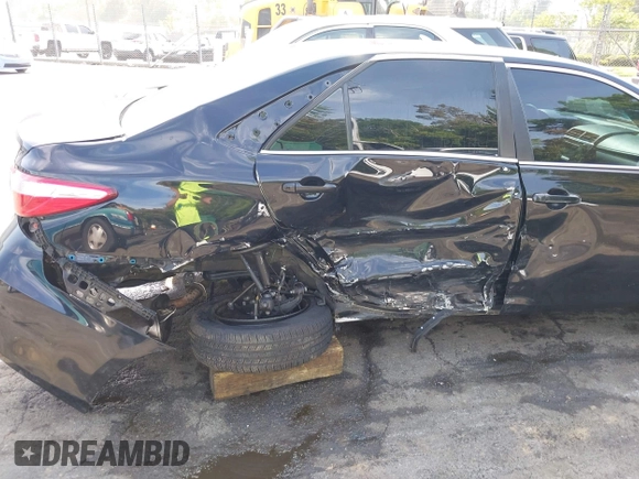 2017 Toyota Camry XLE z VIN 4T1BF1FK0HU403059, wystawiony jako IAAI lot #42112842 z przebiegiem 99 782 mil mil oraz . Historia ofert i sprzedaży dostępna na DreamBid. Obrazek 6.