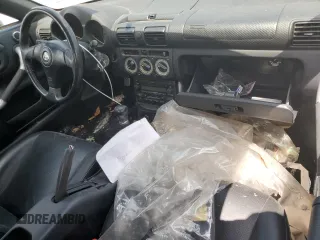 2003 Toyota MR2 z VIN JTDFR320130058122, wystawiony jako Copart lot #72046344 z przebiegiem 30 783 mil mil oraz Szkody całkowita. Historia ofert i sprzedaży dostępna na DreamBid. Obrazek 8.