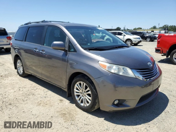 2017 Toyota Sienna XLE Auto Access Seat with VIN 5TDYZ3DC1HS838612, listed as a Copart auction lot 61286525 with 269,050 mi miles and Clean title. Bid and sale history available at DreamBid. Image 4.