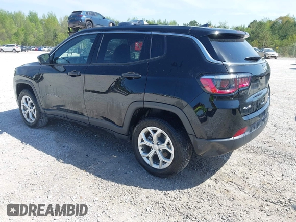 2024 Jeep Compass Sport with VIN 3C4NJDAN5RT146771, listed as a IAAI auction lot 42043137 with 15,640 mi miles. Bid and sale history available at carsss.com. Image 3.