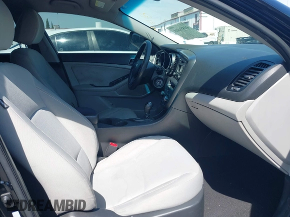 2013 Kia Optima LX z VIN 5XXGM4A75DG239179, wystawiony jako IAAI lot #41831088 z przebiegiem 128 411 mil mil oraz . Historia ofert i sprzedaży dostępna na DreamBid. Obrazek 5.