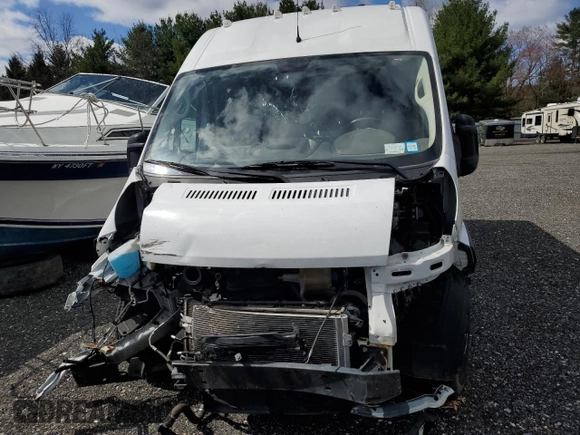 2018 Ram ProMaster Cargo with VIN 3C6TRVDG7JE135743, listed as a Copart auction lot 49235825 with 78,580 mi miles and Salvage Title. Bid and sale history available at DreamBid. Image 5.