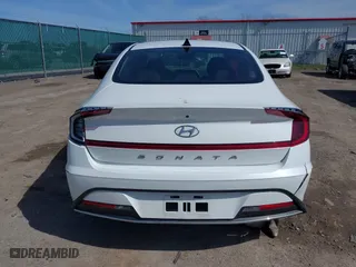 2021 Hyundai Sonata SE with VIN 5NPEG4JA9MH117889, listed as a IAAI auction lot 41931127 with 25,730 mi miles. Bid and sale history available at carsss.com. Image 16.