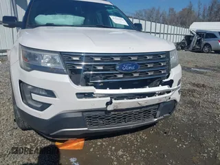 2017 Ford Explorer XLT z VIN 1FM5K7D81HGD96172, wystawiony jako IAAI lot #41620454 z przebiegiem 122 937 mil mil oraz . Historia ofert i sprzedaży dostępna na DreamBid. Obrazek 6.