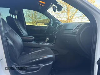 2019 Jeep Grand Cherokee Laredo E with VIN 1C4RJFAG6KC611574, listed as a Copart auction lot 53000945 with 110,698 mi miles and Clean Title. Bid and sale history available at carsss.com. Image 5.