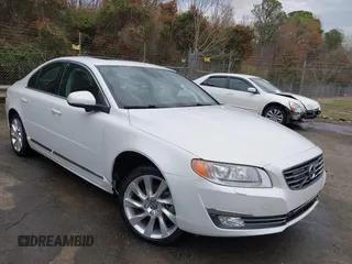 2015 Volvo S80 T6 Platinum z VIN YV1902MM3F1191443, wystawiony jako IAAI lot #41863788 z przebiegiem 122 602 mil mil oraz . Historia ofert i sprzedaży dostępna na DreamBid. Obrazek 1.
