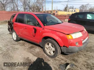 2005 Saturn VUE with VIN 5GZCZ63455S803403, listed as a IAAI auction lot 41816330 with 303,015 mi miles. Bid and sale history available at carsss.com. Image 1.
