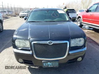 2008 Chrysler 300 C with VIN 2C3KK63H28H119526, listed as a IAAI auction lot 41898713 with Not Provided miles and . Bid and sale history available at carsss.com. Image 13.