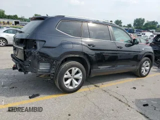 2019 Volkswagen Atlas SE with VIN 1V2UR2CA6KC510456, listed as a Copart auction lot 61210805 with 100,359 mi miles and Salvage title. Bid and sale history available at DreamBid. Image 3.