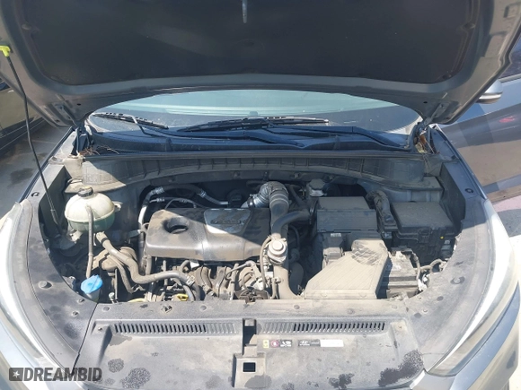 2017 Hyundai Tucson Value with VIN KM8J33A26HU385271, listed as a IAAI auction lot 42090148 with 95,170 mi miles. Bid and sale history available at carsss.com. Image 10.