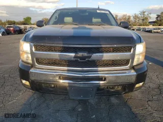 2008 Chevrolet Silverado 1500 LTZ with VIN 2GCEC13J281112046, listed as a Copart auction lot 78277364 with 177,717 mi miles and Salvage Title. Bid and sale history available at carsss.com. Image 5.