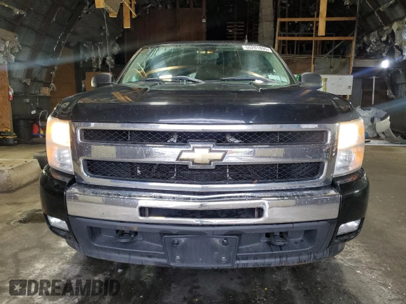 2011 Chevrolet Silverado 1500 LT with VIN 1GCRKSE32BZ449713, listed as a Copart auction lot 55201895 with 163,450 mi miles and Salvage Title. Bid and sale history available at DreamBid. Image 5.