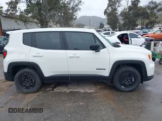 2022 Jeep Renegade Sport with VIN ZACNJDA1XNPN56686, listed as a IAAI auction lot 41779626 with 31,842 mi miles and . Bid and sale history available at DreamBid. Image 13.