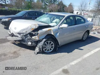 2003 Lexus ES 300 with VIN JTHBF30G530134530, listed as a IAAI auction lot 41875938 with 233,424 mi miles. Bid and sale history available at carsss.com. Image 2.