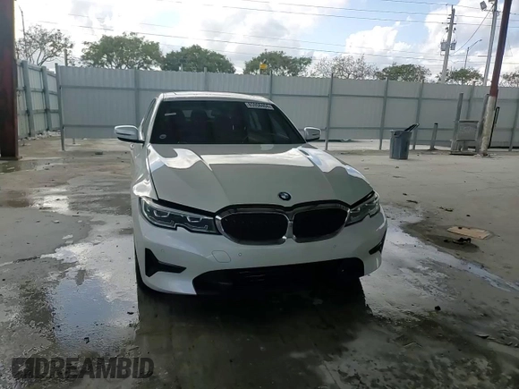 2022 BMW 3 Series 330i with VIN 3MW5R1J08N8C44151, listed as a Copart auction lot 85958404 with 28,213 mi miles and Salvage Title. Bid and sale history available at carsss.com. Image 14.