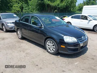 2010 Volkswagen Jetta SE с VIN 3VWRZ7AJ9AM042787, выставлен на аукционе IAAI как лот 42466773 с пробегом 144 829 миль миль и . История ставок и продаж доступна на DreamBid. Изображение 1.