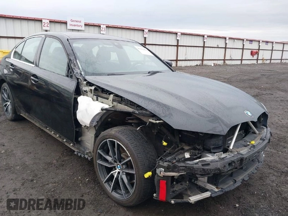 2020 BMW 3 Series 330i xDrive with VIN 3MW5R7J08L8B24642, listed as a IAAI auction lot 41112858 with 56,045 mi miles. Bid and sale history available at carsss.com. Image 1.