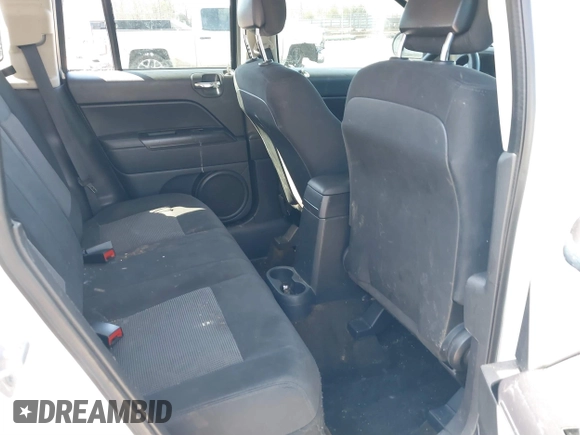 2014 Jeep Compass Altitude with VIN 1C4NJCBAXED594798, listed as a IAAI auction lot 41820101 with 234,533 mi miles. Bid and sale history available at carsss.com. Image 8.
