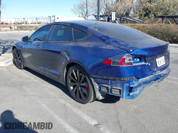 2020 Tesla Model S Long Range с VIN 5YJSA1E26LF411172, выставлен на аукционе IAAI как лот 41318180 с пробегом 45 332 миль миль и . История ставок и продаж доступна на DreamBid. Изображение 3.