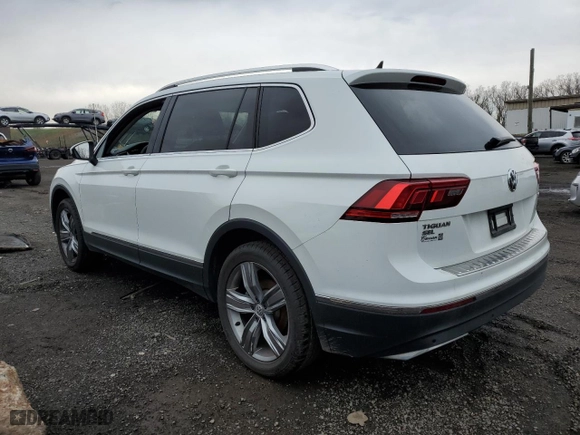 2020 Volkswagen Tiguan SE with VIN 3VV2B7AX2LM179152, listed as a Copart auction lot 52577475 with 61,691 mi miles and Salvage Title. Bid and sale history available at carsss.com. Image 2.